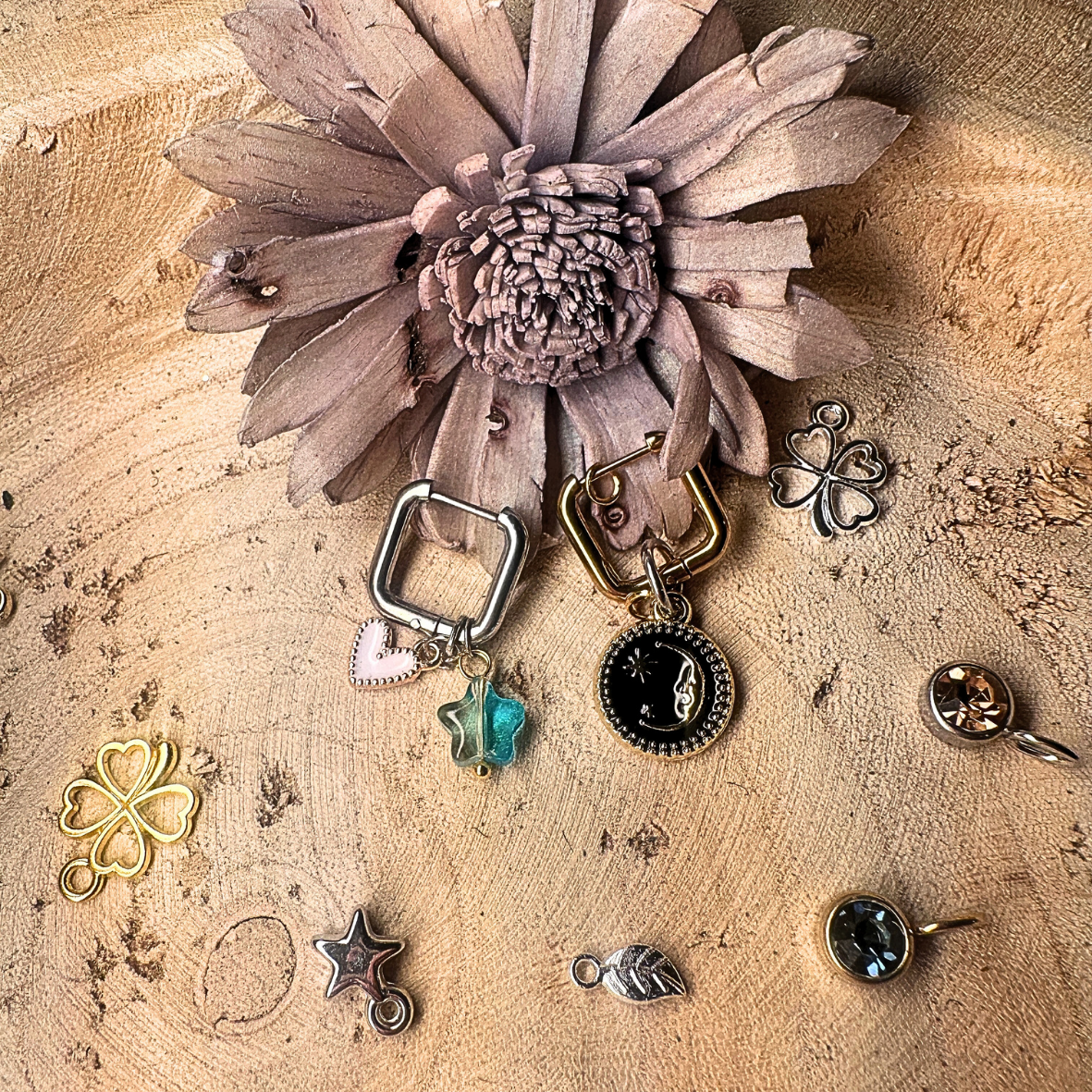Boucles d'oreilles carré Personnalisable (Mono-boucle)